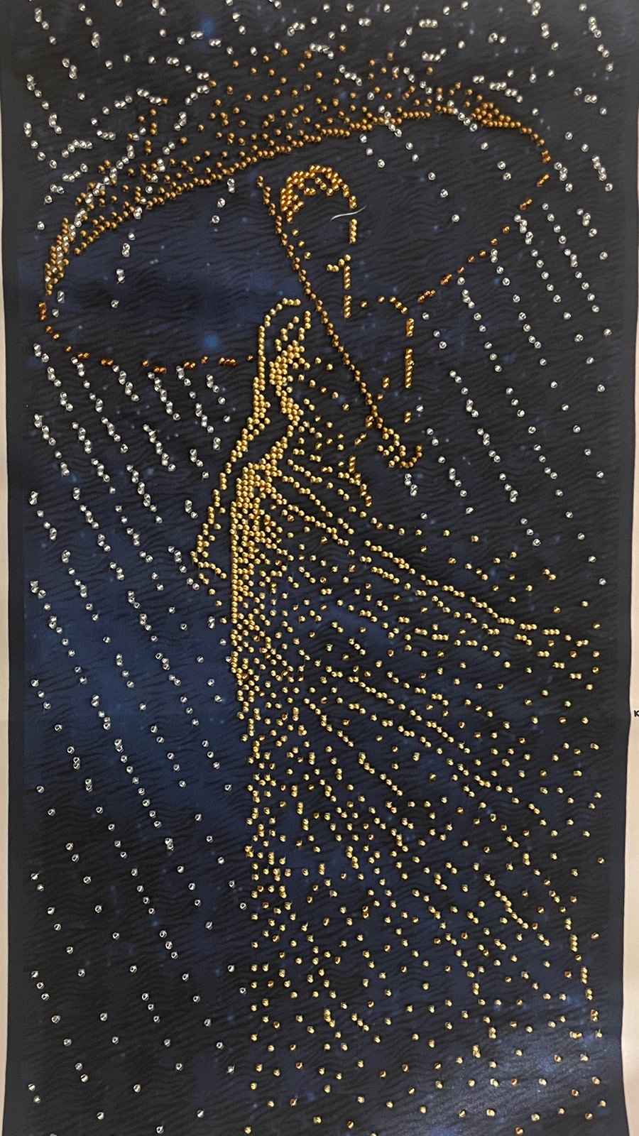 Melody in the rain, quadro ricamato con perline